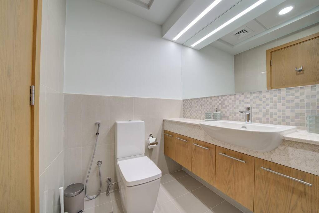 Burj Khalifa View - 2Br And Maid - Downtown Apartment Dubai Exterior photo